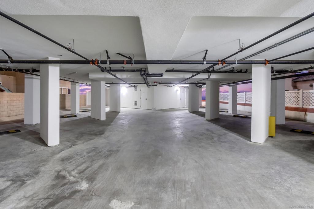 MLS #250032138SD img 46