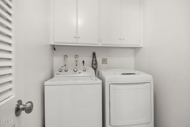 658 Holly Avenue, Oxnard CA: https://media.crmls.org/mediaz/b60fb22a-a5dd-4f74-83fc-1d83b18dea20.jpg