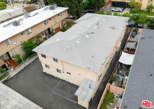 6934 Hinds Avenue, North Hollywood CA: https://media.crmls.org/mediaz/b6101d88-2772-43b7-833e-94fbef0a41d7.jpg