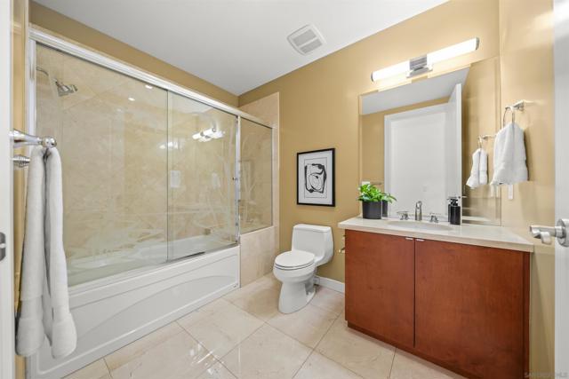 550 Front St, San Diego CA: https://media.crmls.org/mediaz/b610761b-ea5c-4e7a-a379-abb4338bfc6a.jpg