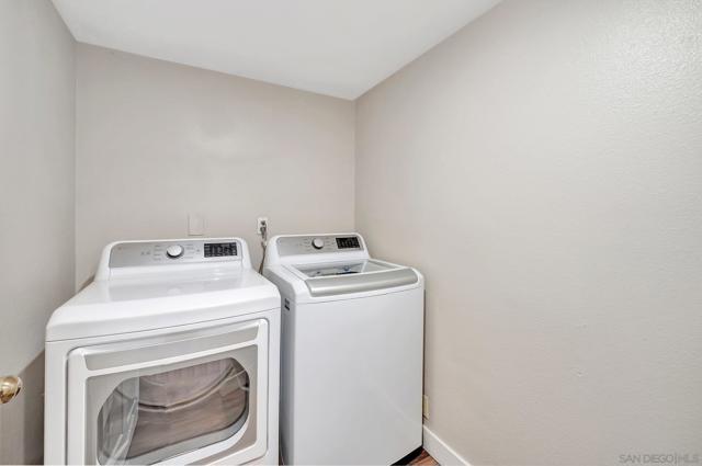 9068 Buckwheat St, San Diego CA: https://media.crmls.org/mediaz/b610c93f-588c-490a-a38b-ac3968548826.jpg