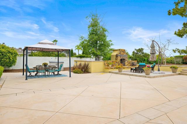 Detail Gallery Image 40 of 61 For 14055 Caminito Vistana, San Diego,  CA 92130 - 4 Beds | 3/1 Baths