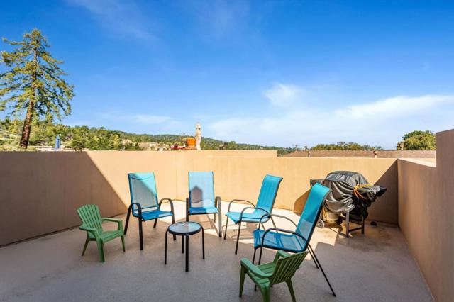 156 Mar Vista Drive, Monterey CA: https://media.crmls.org/mediaz/b6147253-68c2-4ed9-95b9-77c3b3beec9c.jpg