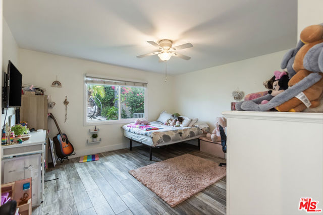 23320 Bassett Street, West Hills CA: https://media.crmls.org/mediaz/b614dbec-ac79-4542-ad4b-3c44344baa3c.jpg