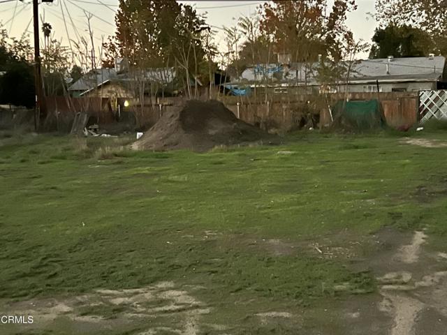 Detail Gallery Image 5 of 5 For 4420 4424 Belle Ter, Bakersfield,  CA 93309 - – Beds | – Baths