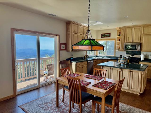 Detail Gallery Image 13 of 43 For 32771 Birch Hill Rd, Palomar Mountain,  CA 92060 - 2 Beds | 2 Baths