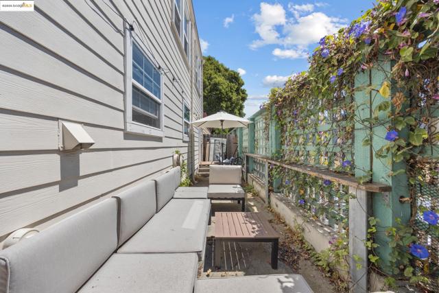 Image 43 of 45 For 271 38th St  