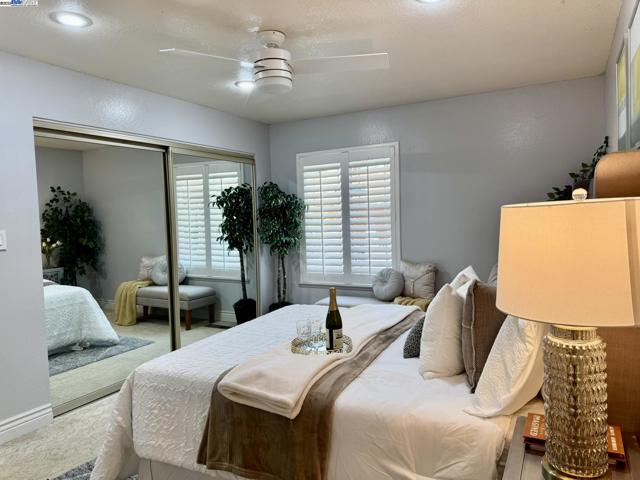 4955 Swindon Pl, Newark CA: https://media.crmls.org/mediaz/b618174a-e1af-4de7-9dff-281920efd610.jpg