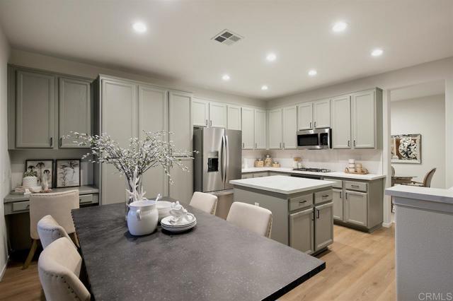6445 LILIUM Lane, Carlsbad CA: https://media.crmls.org/mediaz/b618cbe3-d5a4-44a8-9f3b-d7c7137a3888.jpg