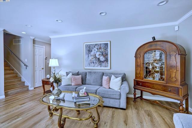 2369 Woodthrush Way, Pleasanton CA: https://media.crmls.org/mediaz/b619ca2a-d353-475c-ad12-471f8a297112.jpg