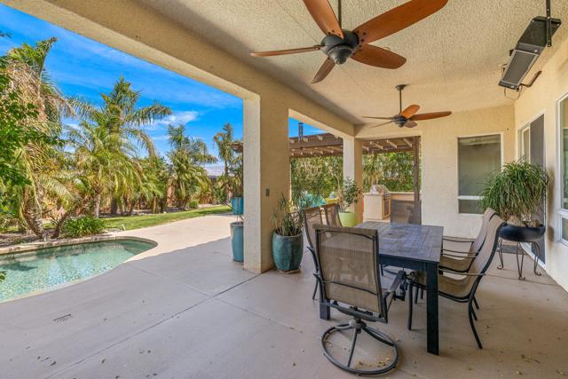 74062 Jeri Lane, Palm Desert CA: https://media.crmls.org/mediaz/b619d508-3b47-46f8-833a-1b3c8af46181.jpg