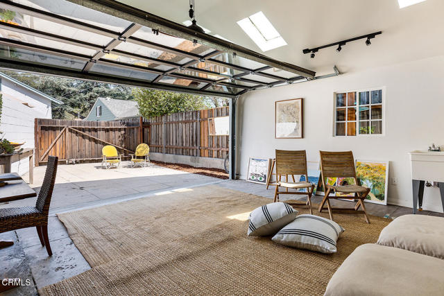 1159 N Chester Avenue, Pasadena CA: https://media.crmls.org/mediaz/b61a8e93-f464-4e25-8281-23ca7646b0be.jpg