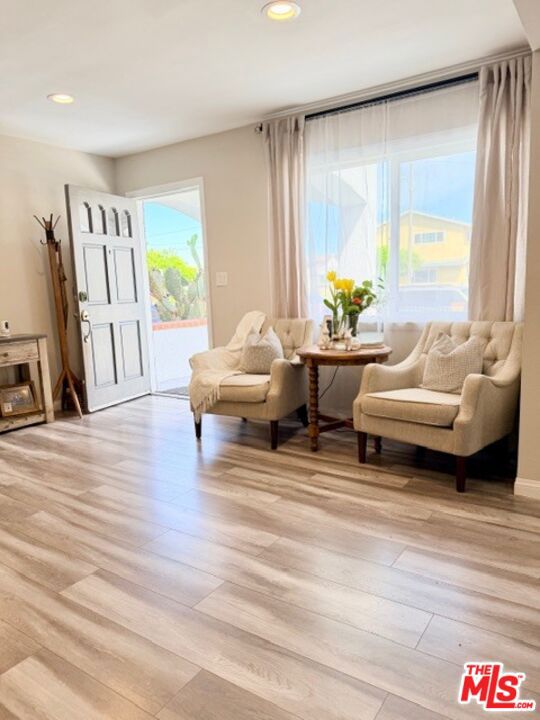 2940 Live Oak Street, Huntington Park CA: https://media.crmls.org/mediaz/b61af46f-5bf6-4f44-ade6-bdd6d0bbe64f.jpg