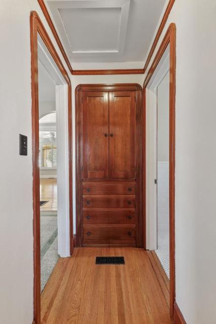 517 Dolores Avenue, San Leandro CA: https://media.crmls.org/mediaz/b61b674c-1710-4e98-9253-3516e79a8634.jpg