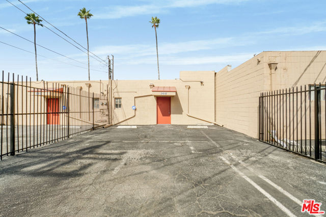 Image 7 of 19 For 21512 Norwalk Boulevard