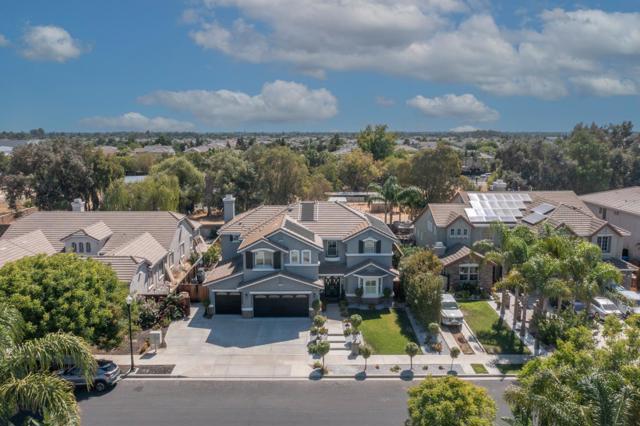 2264 Star Lilly Court, Brentwood CA: https://media.crmls.org/mediaz/b61c9ac7-cb87-4fbc-a90d-eee2124d8385.jpg