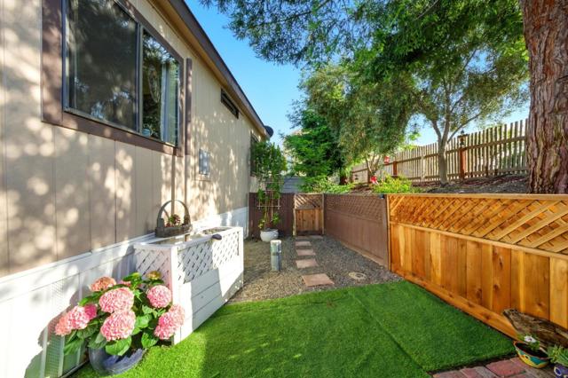 1117 Baldwin Street, Salinas CA: https://media.crmls.org/mediaz/b61cbe76-1fc9-4901-9e86-09babc41d0ea.jpg
