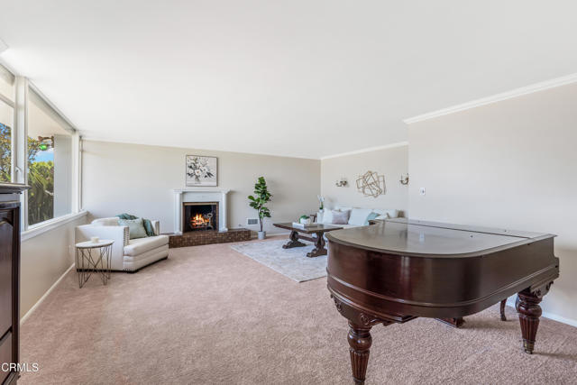 47 Grandview Circle, Camarillo CA: https://media.crmls.org/mediaz/b61d1afc-a08b-49b9-a899-a6312dbbd4a9.jpg