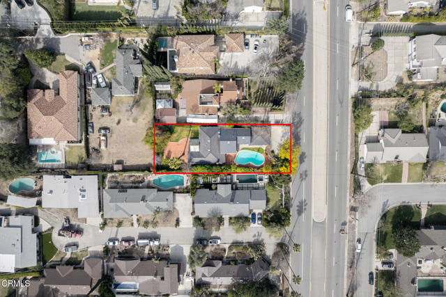 4917 Angeles Crest Highway, La Canada Flintridge CA: https://media.crmls.org/mediaz/b61d1b63-867a-4637-98ba-4a333005607a.jpg