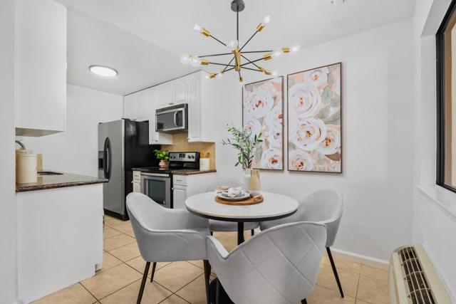 952 Kiely Boulevard, Santa Clara CA: https://media.crmls.org/mediaz/b61d22f9-d89b-44f8-b80e-2ec9c184ee8a.jpg