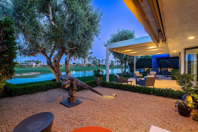 61 Mayfair Drive, Rancho Mirage CA: https://media.crmls.org/mediaz/b61d262c-247f-42e0-bf74-6aa6d71c9245.jpg
