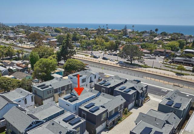 557 N Vulcan Ave, Encinitas CA: https://media.crmls.org/mediaz/b61d3384-1067-4f02-9f23-2b1bd0e7273c.jpg