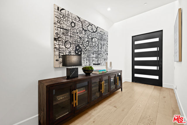 741 N Vista Street, Los Angeles CA: https://media.crmls.org/mediaz/b61db19f-53d3-4a3e-929c-cd26d8f5d38f.jpg