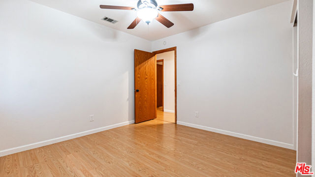 26665 Lakeview Drive, Helendale CA: https://media.crmls.org/mediaz/b61e2c98-6a74-4512-9499-03a67c429a3f.jpg