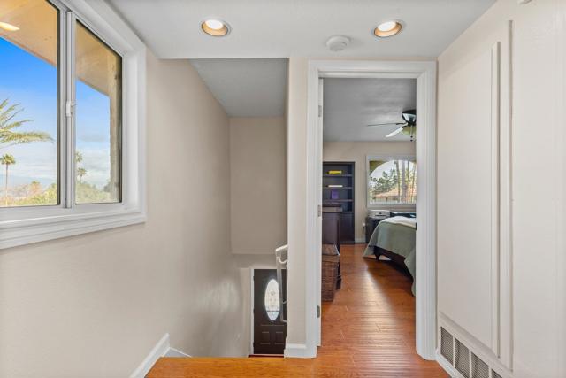 73197 Rod Laver Lane, Palm Desert CA: https://media.crmls.org/mediaz/b61e9a2d-3a2b-4e12-95a0-93cd01022426.jpg