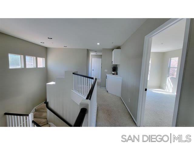 2476 Fallbrook Pl, Escondido CA: https://media.crmls.org/mediaz/b61ee030-09a6-4587-8042-f8e1d7532b7b.jpg
