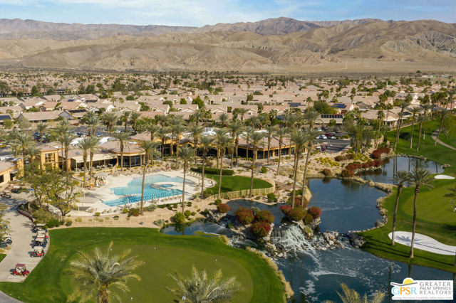 35707 Stonebriar Drive, Palm Desert CA: https://media.crmls.org/mediaz/b61f5344-ae0c-4965-8657-f20478f3c20a.jpg