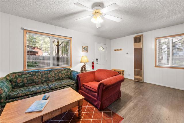 880 Jaybird Lane, Big Bear, CA 92315
