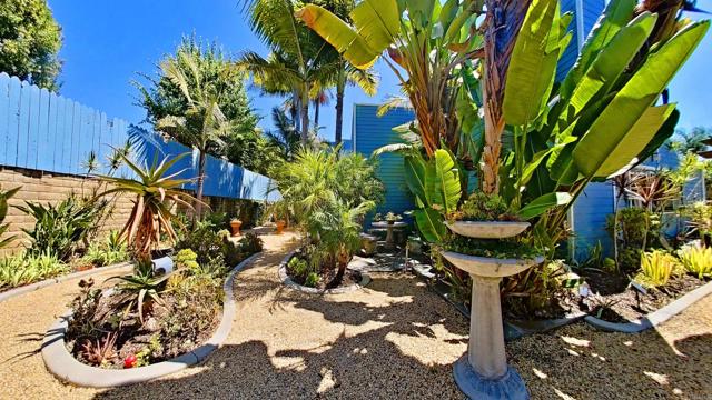 2618 Unicornio Street, Carlsbad CA: https://media.crmls.org/mediaz/b61fa139-0eb3-4157-8f77-cb44112803cb.jpg
