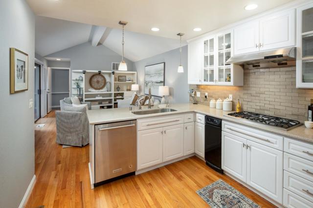 1464 Bullion Circle, San Jose CA: https://media.crmls.org/mediaz/b61fc0d2-c1c6-41fd-8861-33e42d25efa6.jpg