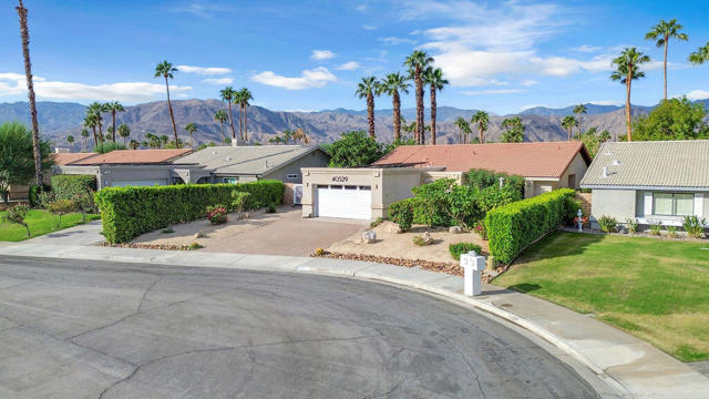 Image 2 of 47 For 40529 Meadow Lane