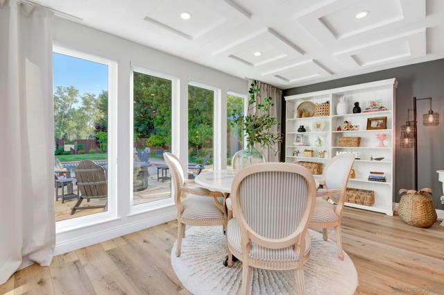 13555 Sagewood Dr, Poway CA: https://media.crmls.org/mediaz/b6204c16-8c3f-49bb-994e-e5127147a804.jpg
