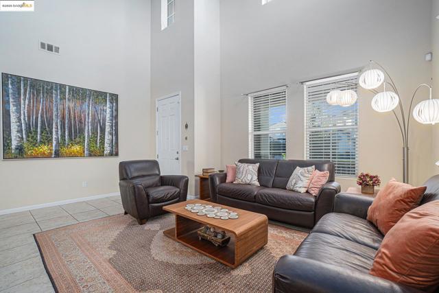 Image 5 of 42 For 1174 Tropicana Ln