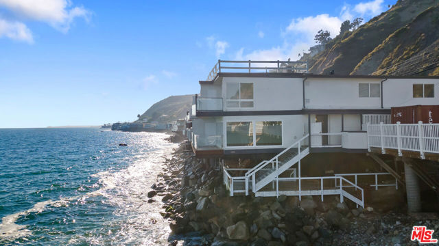20436 Pacific Coast Highway, Malibu, California 90265, 2 Bedrooms Bedrooms, ,2 BathroomsBathrooms,Single Family Residence,For Sale,Pacific Coast,24411451