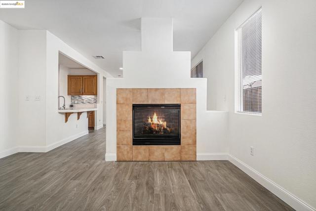 4112 Montgomery Hill Dr, Antioch CA: https://media.crmls.org/mediaz/b621d8fd-4c05-45a8-a75f-b2d71d634627.jpg