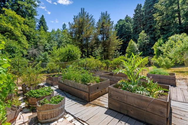 2538 Bean Creek Road, Scotts Valley CA: https://media.crmls.org/mediaz/b621e2b1-d3d7-4034-be3c-d37b36466fef.jpg