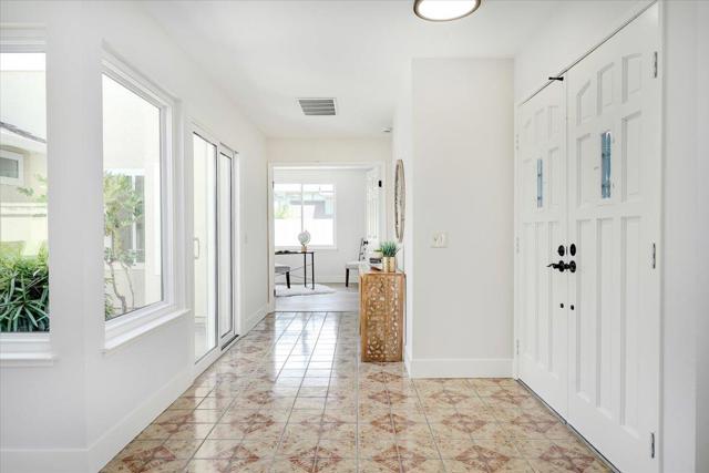 505 Drake Court, Foster City CA: https://media.crmls.org/mediaz/b6222e80-e35f-43fb-9304-a4844060a81d.jpg