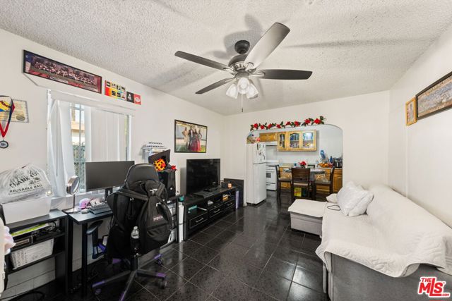 1114 South Kern Avenue photo 3