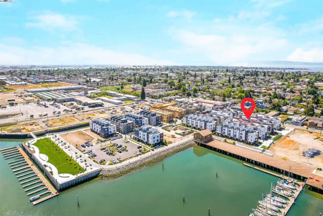 2119 Stanford Street, Alameda CA: https://media.crmls.org/mediaz/b6226dda-447a-4188-8d3a-33002b1e8967.jpg