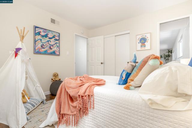 3608 VICTOR ST., Pinole CA: https://media.crmls.org/mediaz/b622a66a-f415-447c-a7a0-a4a345a75a10.jpg