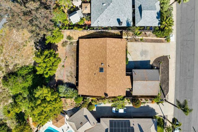 6800 Colorado Ave, La Mesa CA: https://media.crmls.org/mediaz/b623e3f2-d646-464f-b57f-b1d03db5bbf0.jpg