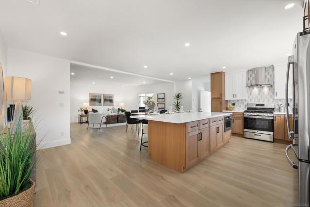 3736 38 Louisiana St, San Diego CA: https://media.crmls.org/mediaz/b6245183-0c96-41a3-8fc4-53d6499057b0.jpg