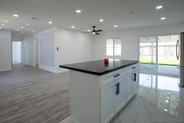 1610 Dumar Ave, El Cajon CA: https://media.crmls.org/mediaz/b6252d7e-4c92-452e-8473-781e71c4d54a.jpg
