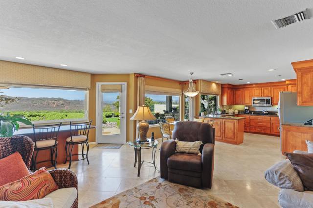 11464 Alborada, San Diego CA: https://media.crmls.org/mediaz/b6273c2c-b982-41a7-b975-1f407c53c01e.jpg