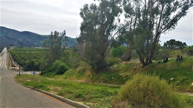 0 Peck And Foothill Road, Santa Paula CA: https://media.crmls.org/mediaz/b6287a2a-d9dd-4501-b4d9-3cb74c0b8e74.jpg