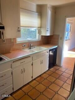 Detail Gallery Image 27 of 31 For 329 Mariposa Dr, Ventura,  CA 93001 - 4 Beds | 3 Baths